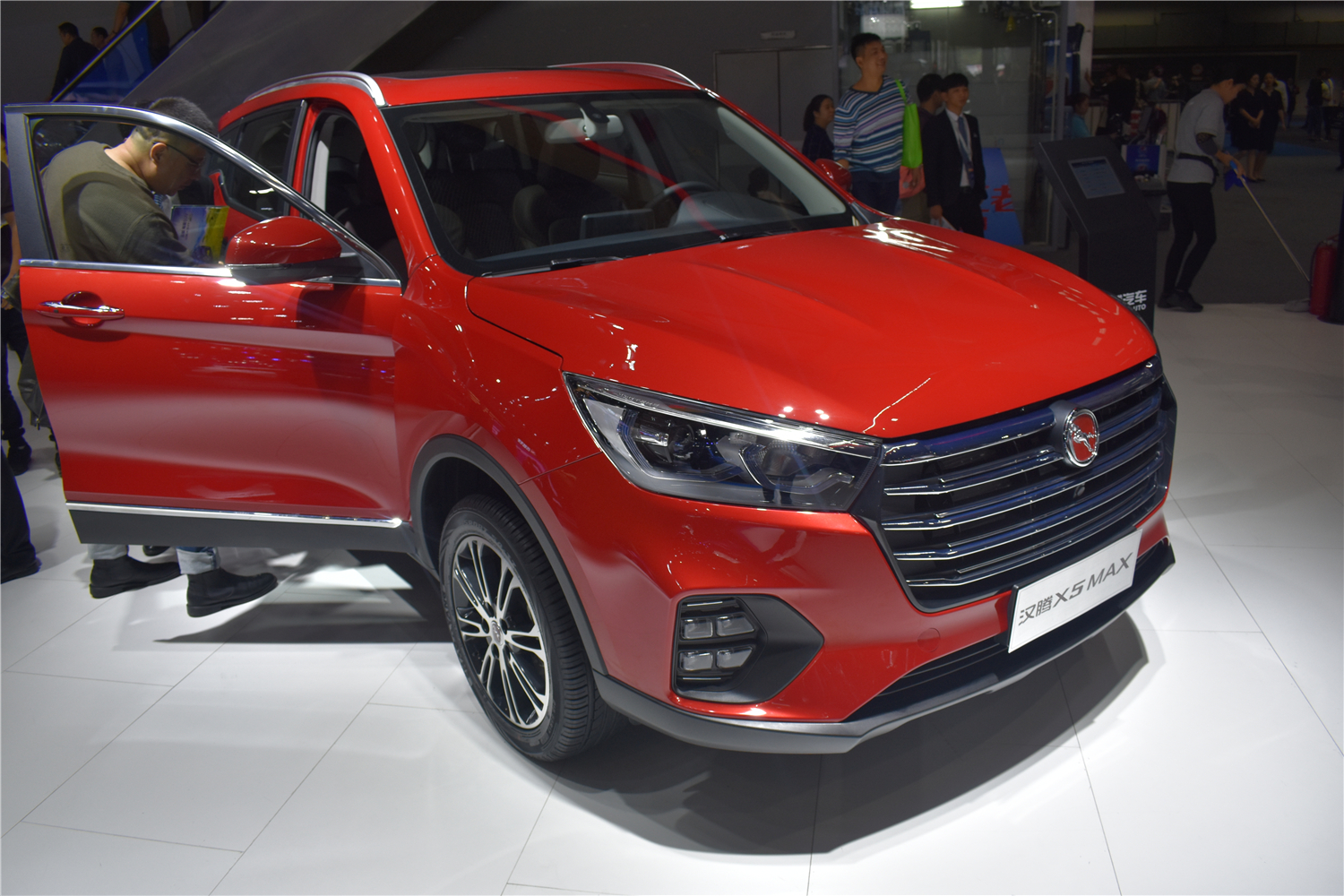 汉腾x5max,不仅仅是大,更是细节和品质的提升