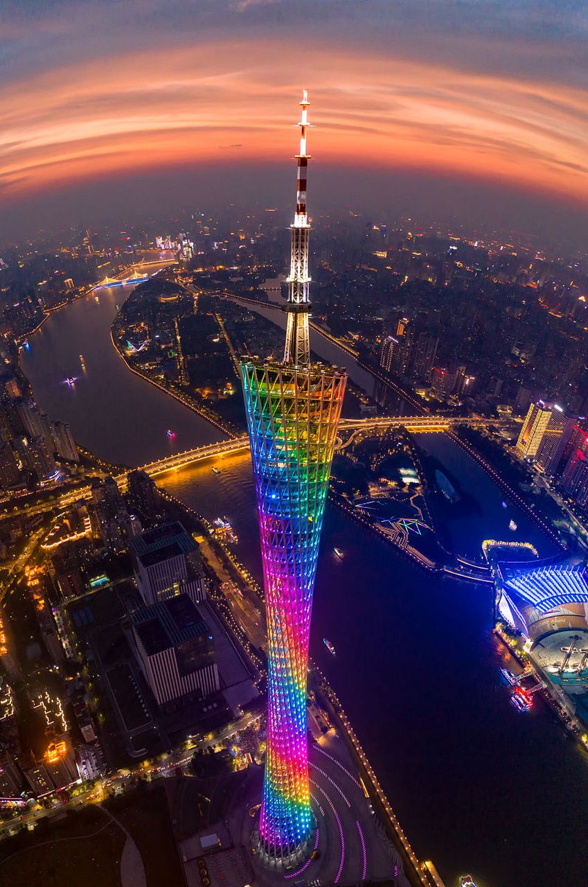 美丽的广州塔,又称小蛮腰!