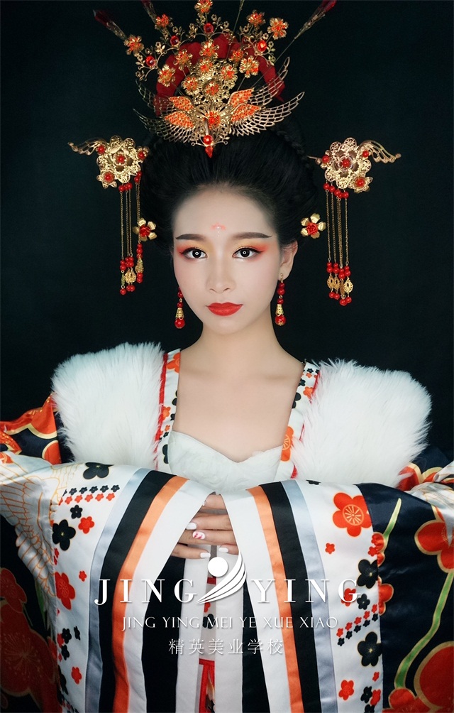 一款超美的唐装化妆造型,古装化妆作品,值得珍藏