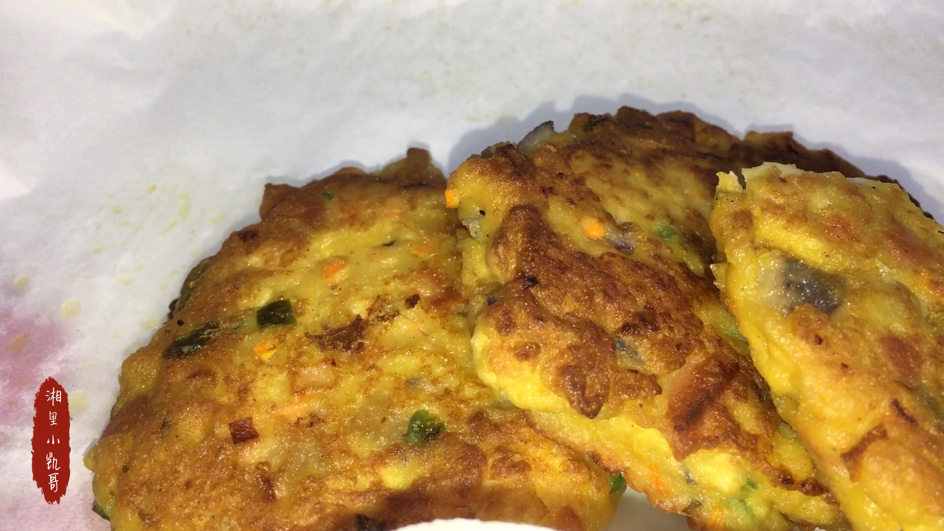 青椒 火腿 鸡蛋 豆腐 洋葱最完美的搭配 做出来的饼柔软好吃 简单