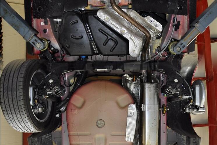 手握20万要不要买标致3008?拆开标致3008底盘,你就全明白了