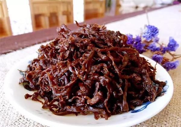 京冬菜.日照名特酱菜.始创于清咸丰年间.装在坛中,可保存三年.