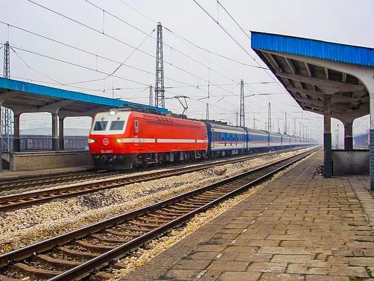 鸟瞰蚌埠东站:那年的车站故事已是旧事,但突破的精神却能永存