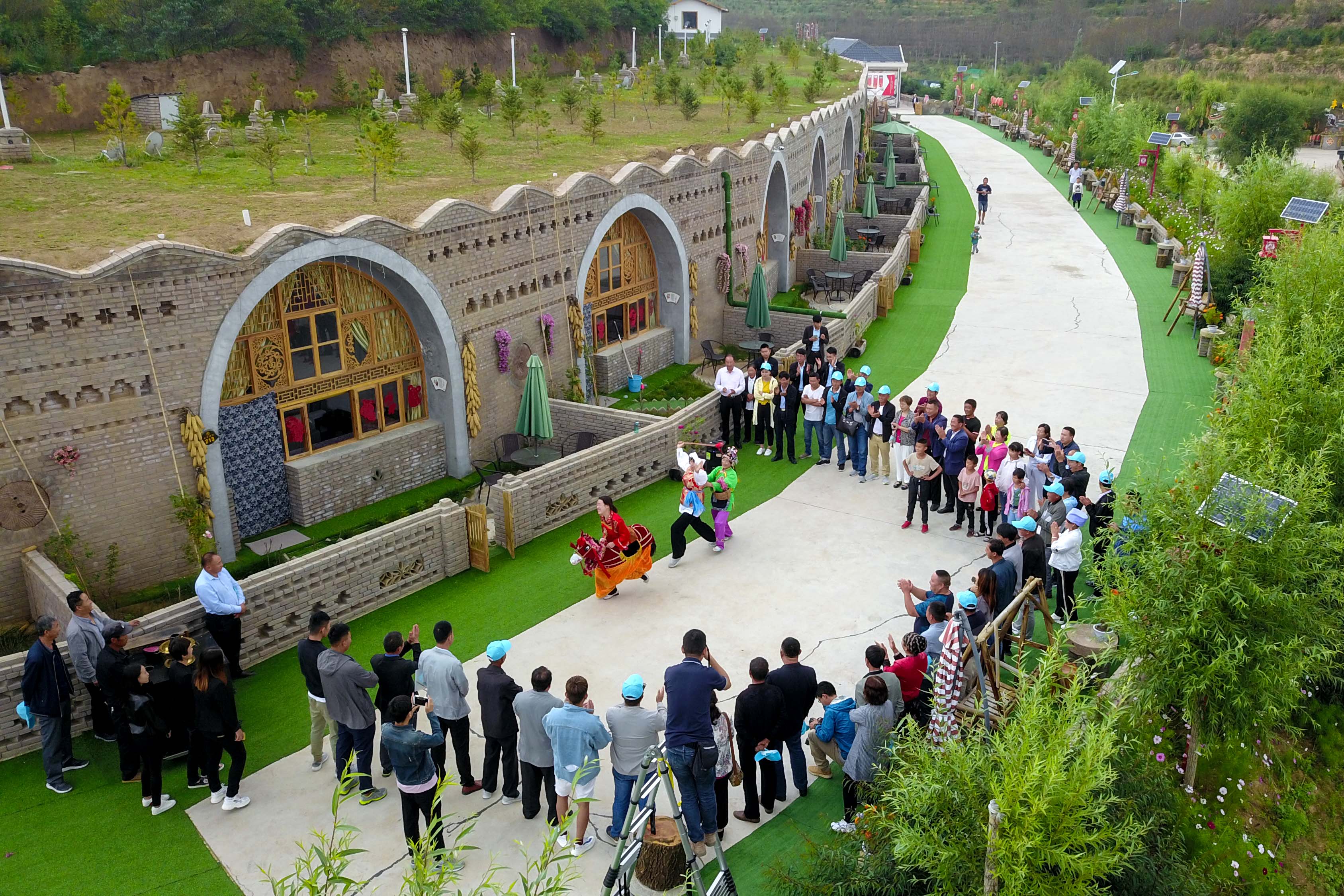 (宁夏60年)(4)"穷沟沟"龙王坝的"山乡巨变"