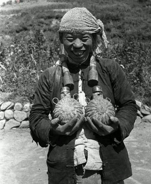 八路军制造的土地雷.