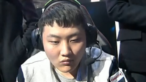 英雄联盟:到底是谁让曾经逗比的smlz变成高冷帝王