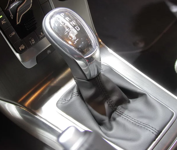 一起来看看,沃尔沃(进口)-沃尔沃v40,经典轿车的魅力