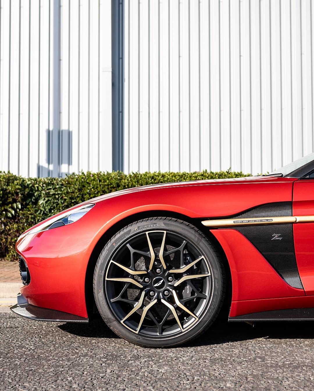 最贵旅行车阿斯顿马丁vanquishzagato