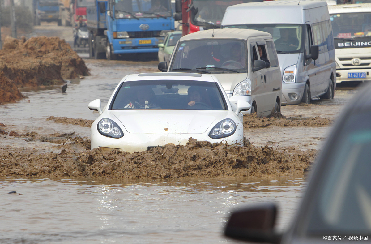 车辆陷入翻浆路,六大应急措施,帮你轻松脱困!