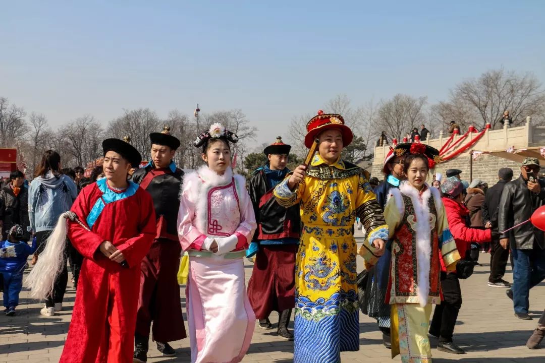 文化节目;感受"传统杂技""昌黎地秧歌""古彩戏法"等民间文化和技艺