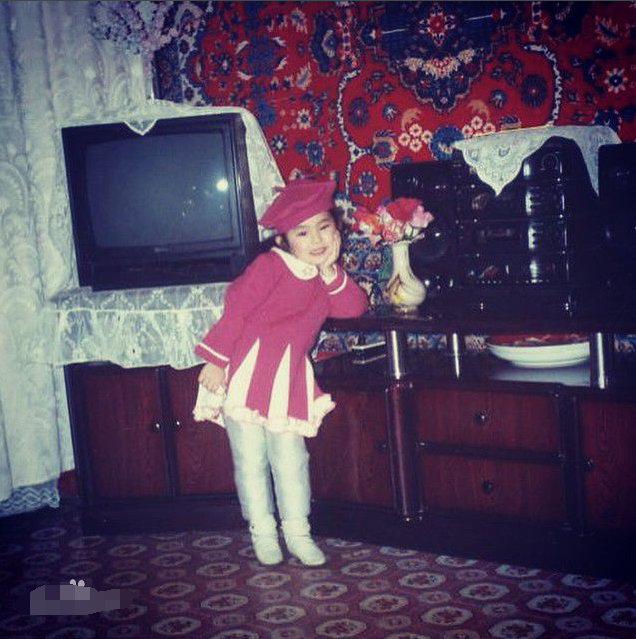 古力娜扎小时候的照片图片