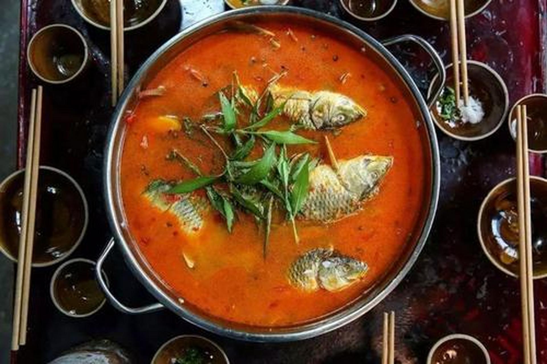 酸汤鱼,苗族独有的食品,入口酸味鲜美,辣劲十足,令人胃口大开.