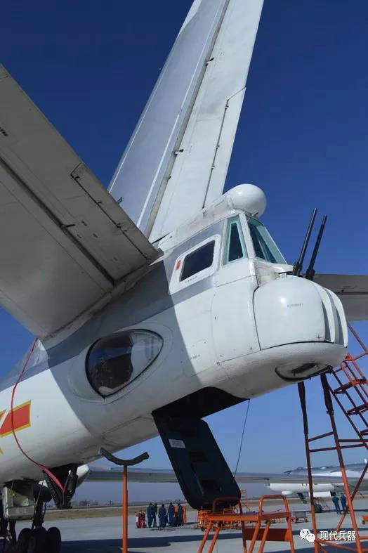 现役轰炸机进院校 空军加速飞行员培训步伐