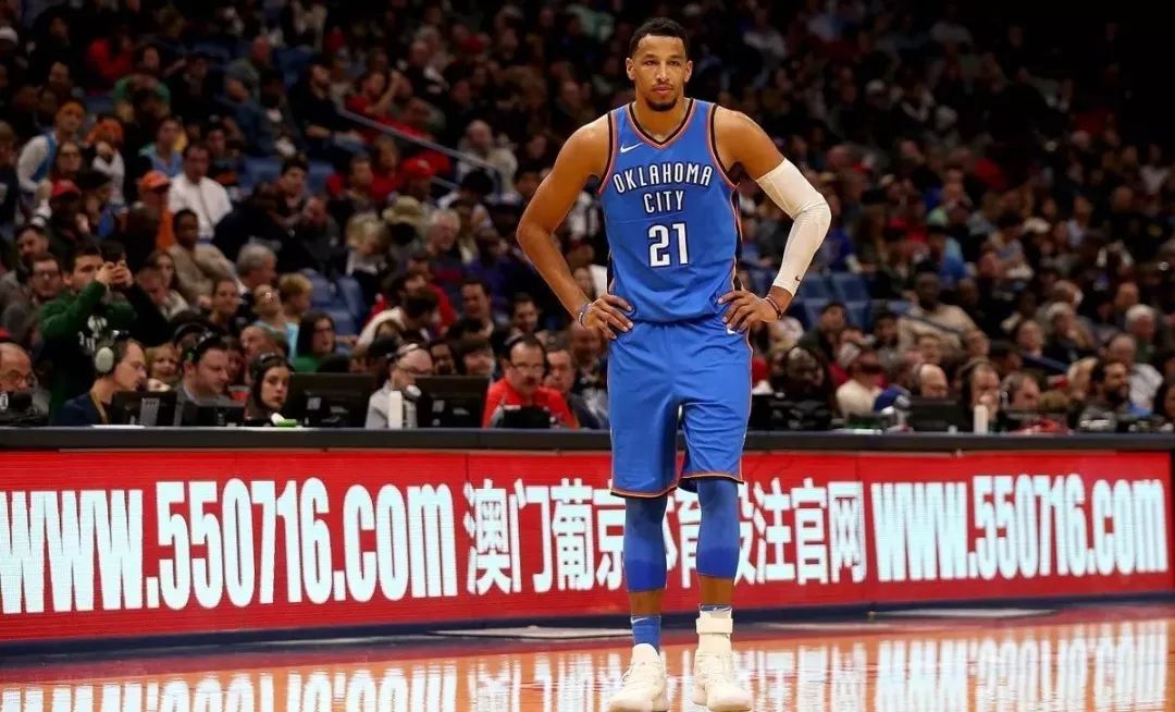 场均5分4板的罗伯森赛季报销,为何他还如此重要?