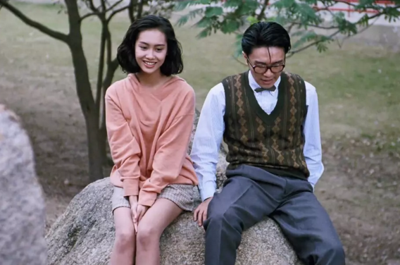 老一辈香港明星情侣旧照曝光,刘嘉玲惊艳,张国荣和她最可惜