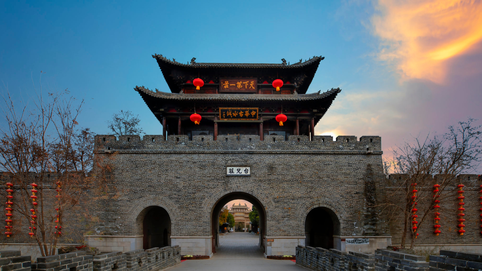 耗费巨资重修"天下第一庄"值得吗?游客:门票太贵,消费不起