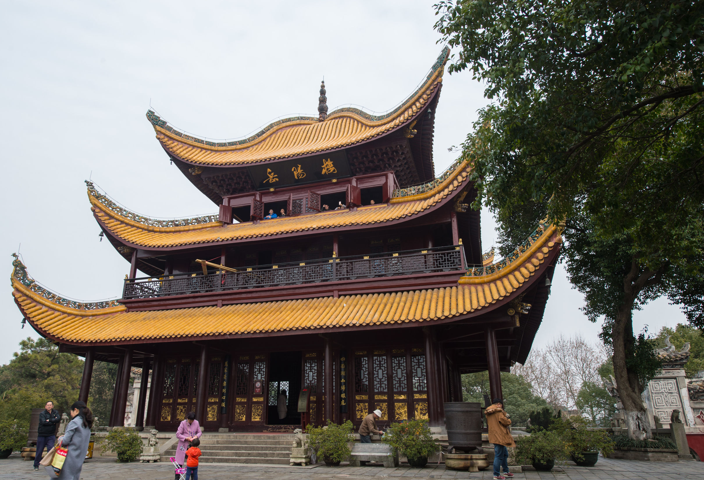 中国仅存的盔顶结构古建筑——岳阳楼