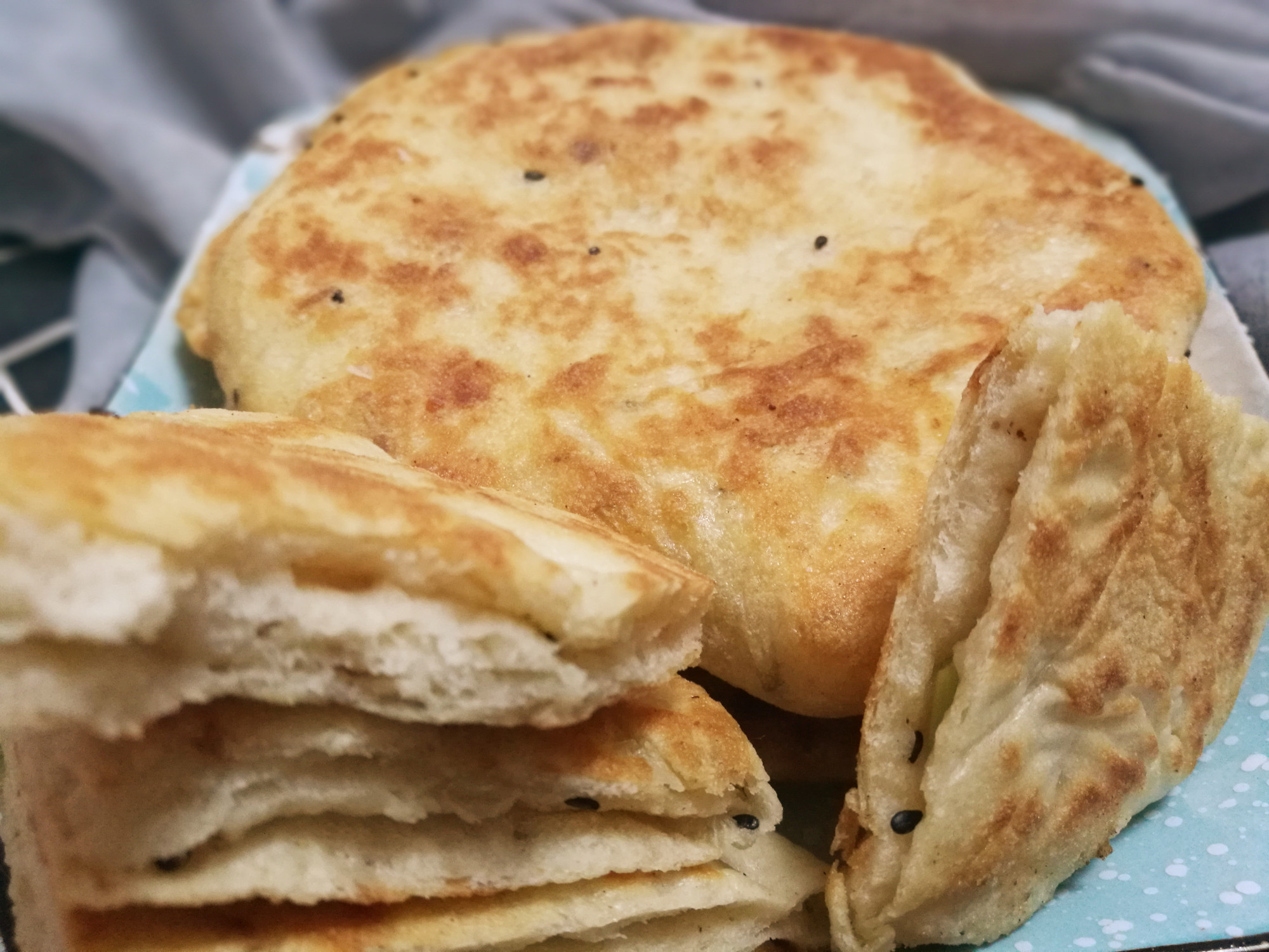 "万能油酥"配方,做法简单,烙饼香酥又起层,每一口都唇齿留香