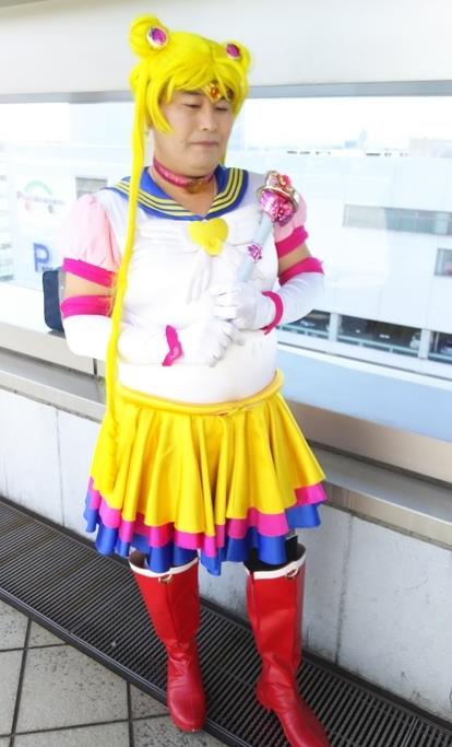 月野兔恶搞版cos:美少女战士?别拦我,我要代表月亮