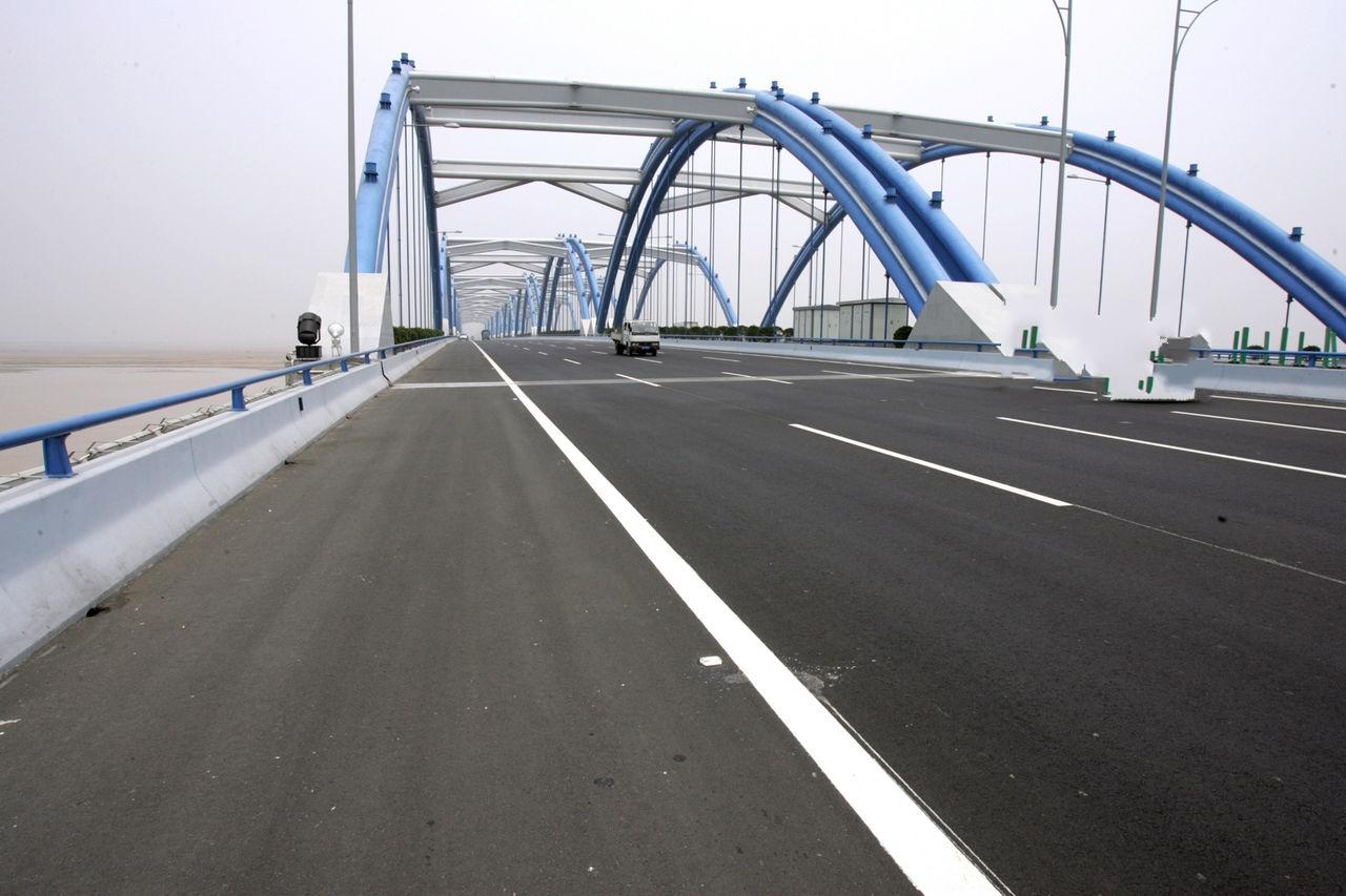 黄河上最长最宽的特大桥,长9848多米,却是一座高速公路大桥