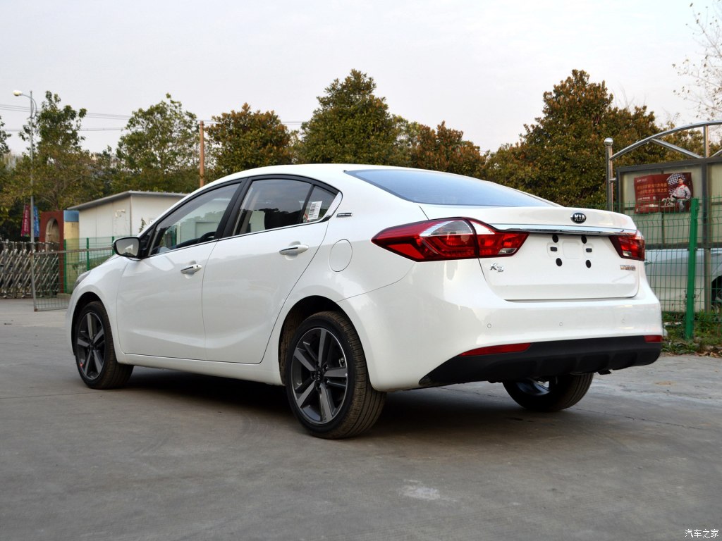 起亚k3的操控很差吗?它的配置怎么样?车主14723公里后有话说