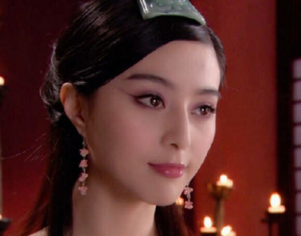 "最美妲己"温碧霞妖媚范冰冰美艳,她被奉为经典,至今难以超越