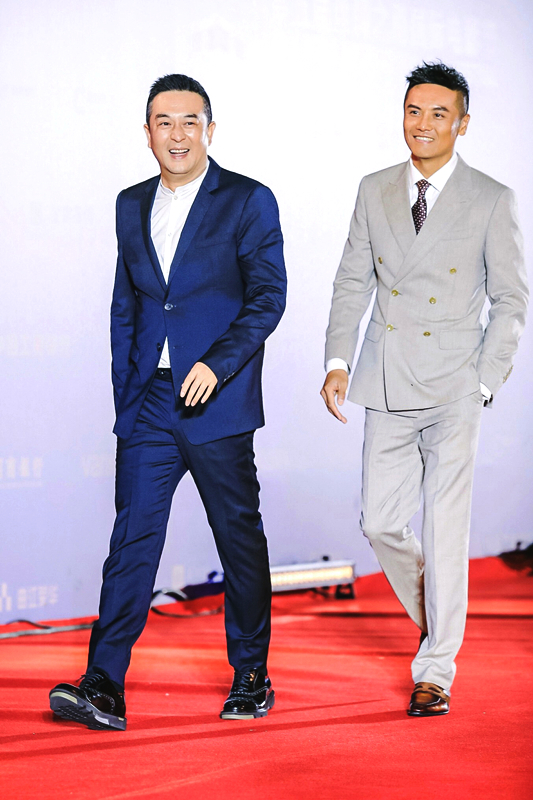 张嘉译11部作品都带的人,原来是他亲表弟,今成男主荣登央视获赞