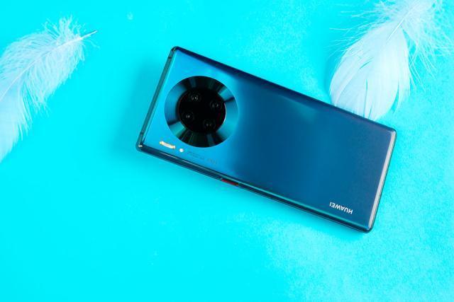 华为mate30系列成警务专用手机,可提供充分安全保障