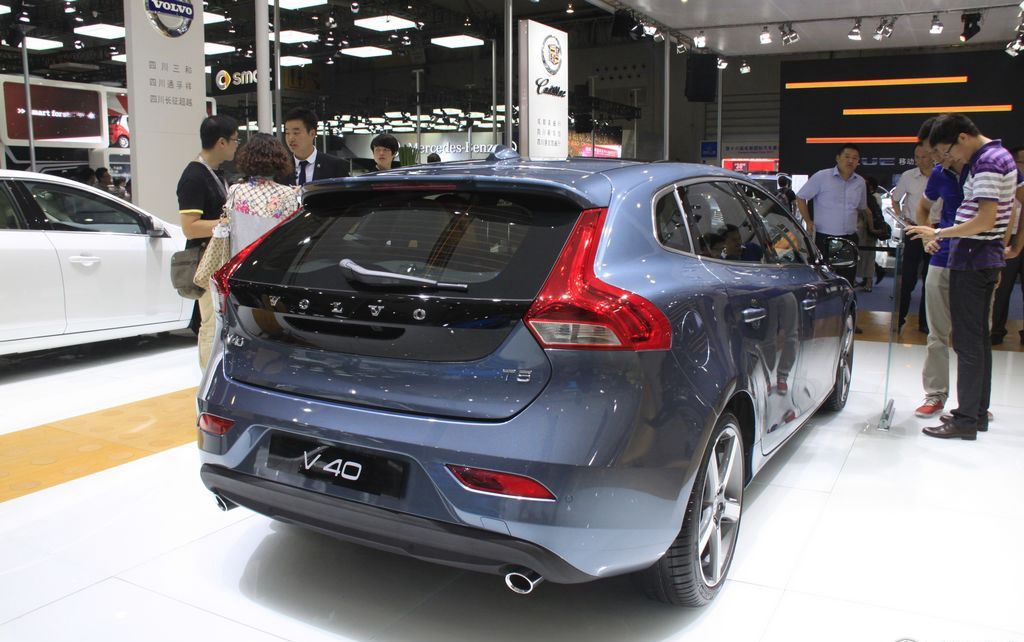 品鉴沃尔沃v40的外观之美