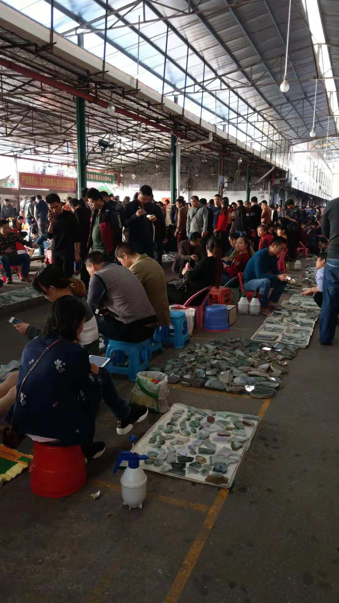 中国最大翡翠市场在哪(中国最大翡翠市场在哪个城市)