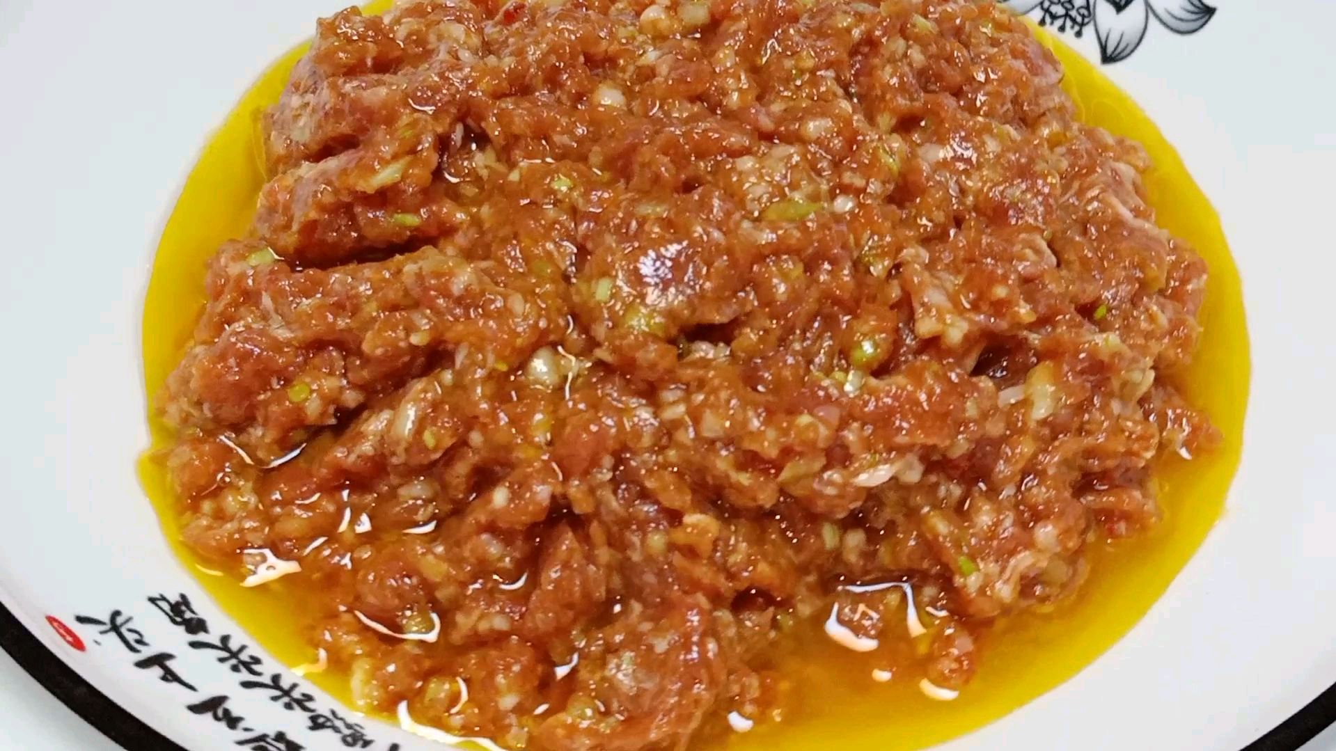 这才是正宗东北攉饺子馅的方法,肉馅抱团油大不腻,太香了
