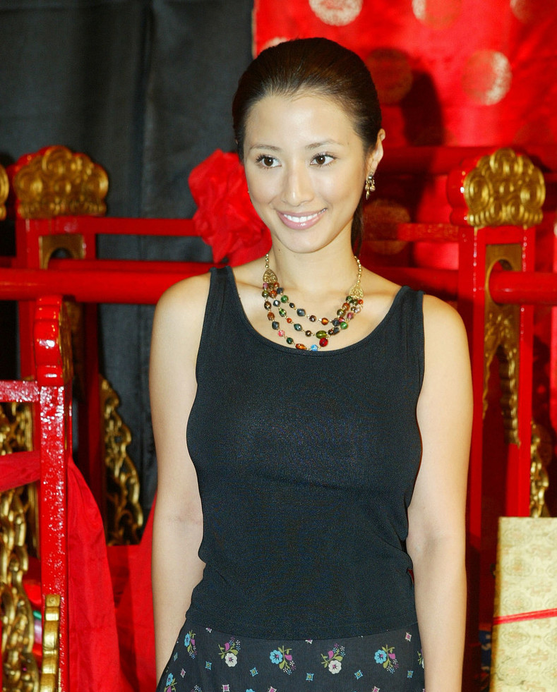 2008年,李倩蓉推出了个人首部大银幕作品,他与吴镇宇,关颖,戴立忍合作