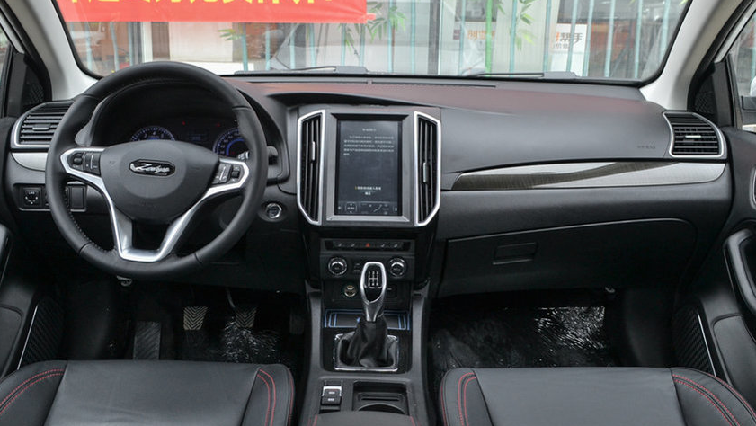 这台众泰z360真不错,外观简约大气,性价比高,年轻人的选择!