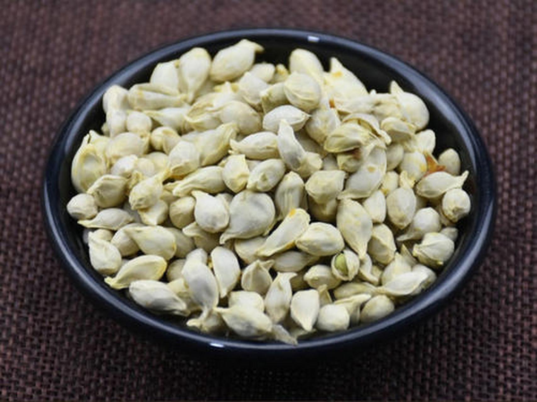 用于疝气疼痛,睾丸肿痛,乳痈乳癖.