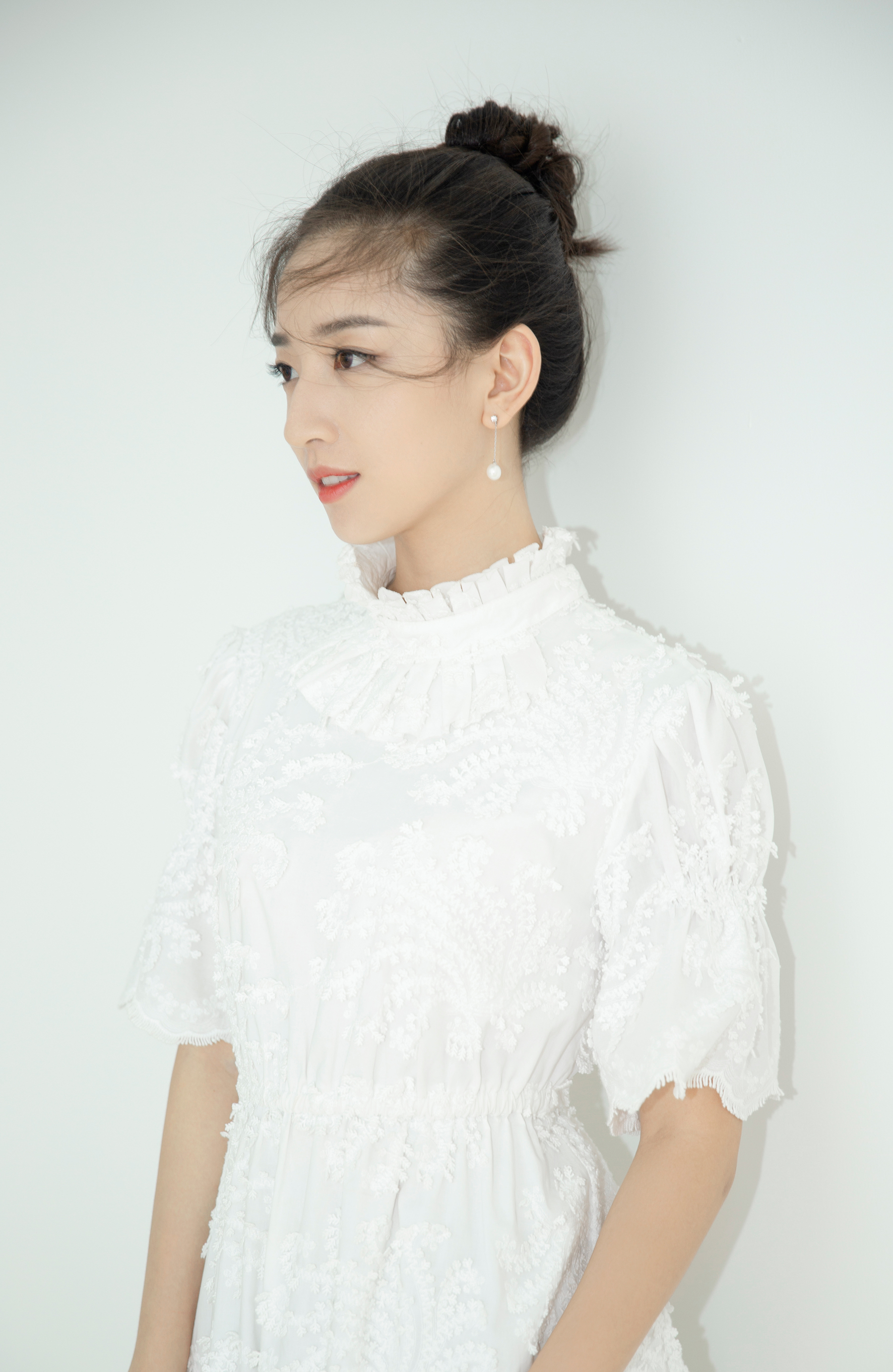 新晋演员马梦唯惊喜现身卡地亚高级珠宝展