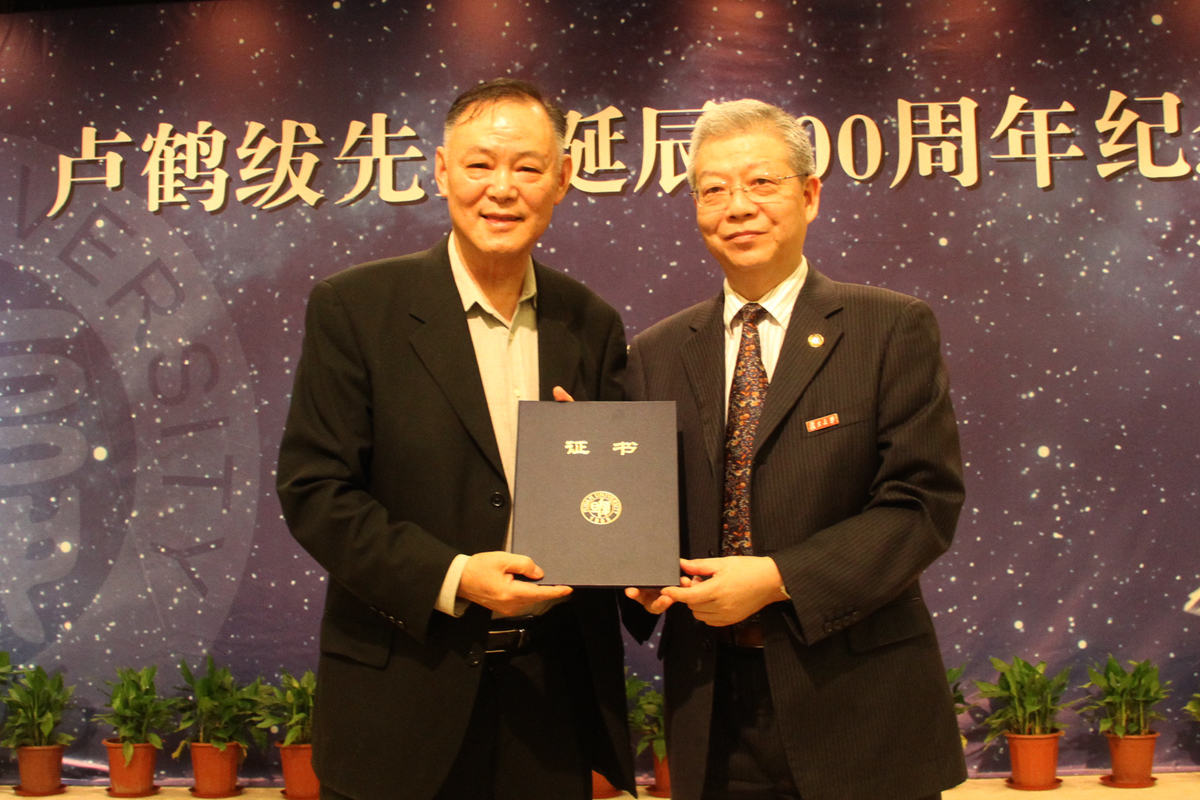 复旦大学曾经根本无法和浙江大学抗衡,只因他的加盟,实力倍增