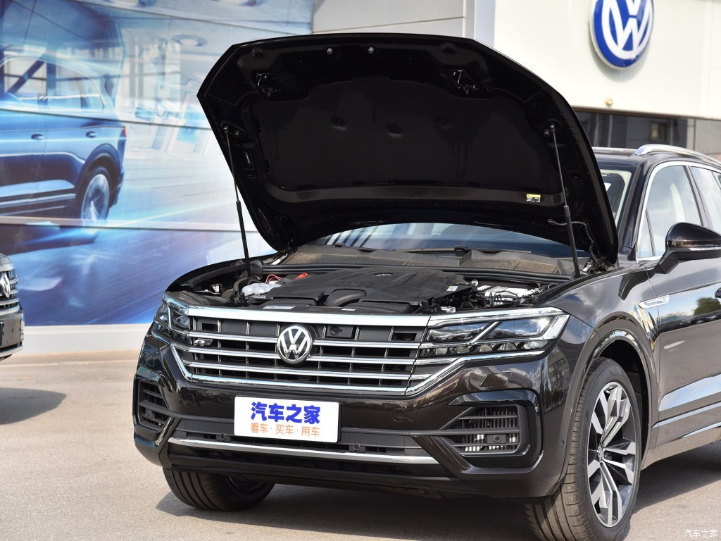 用买宝马x5的钱提大众途锐,18290公里后,车主说了所有的小问题