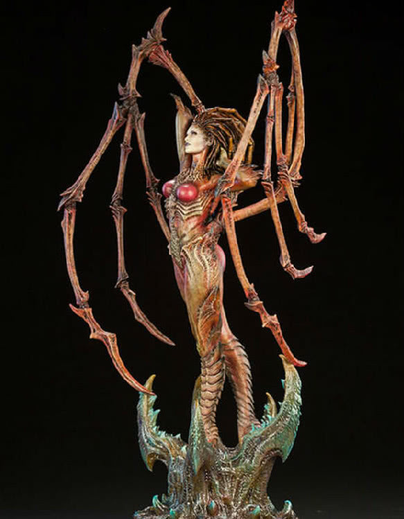 星际争霸"刀锋女王"手办,看到胸口细节,网友:画面太美不敢看