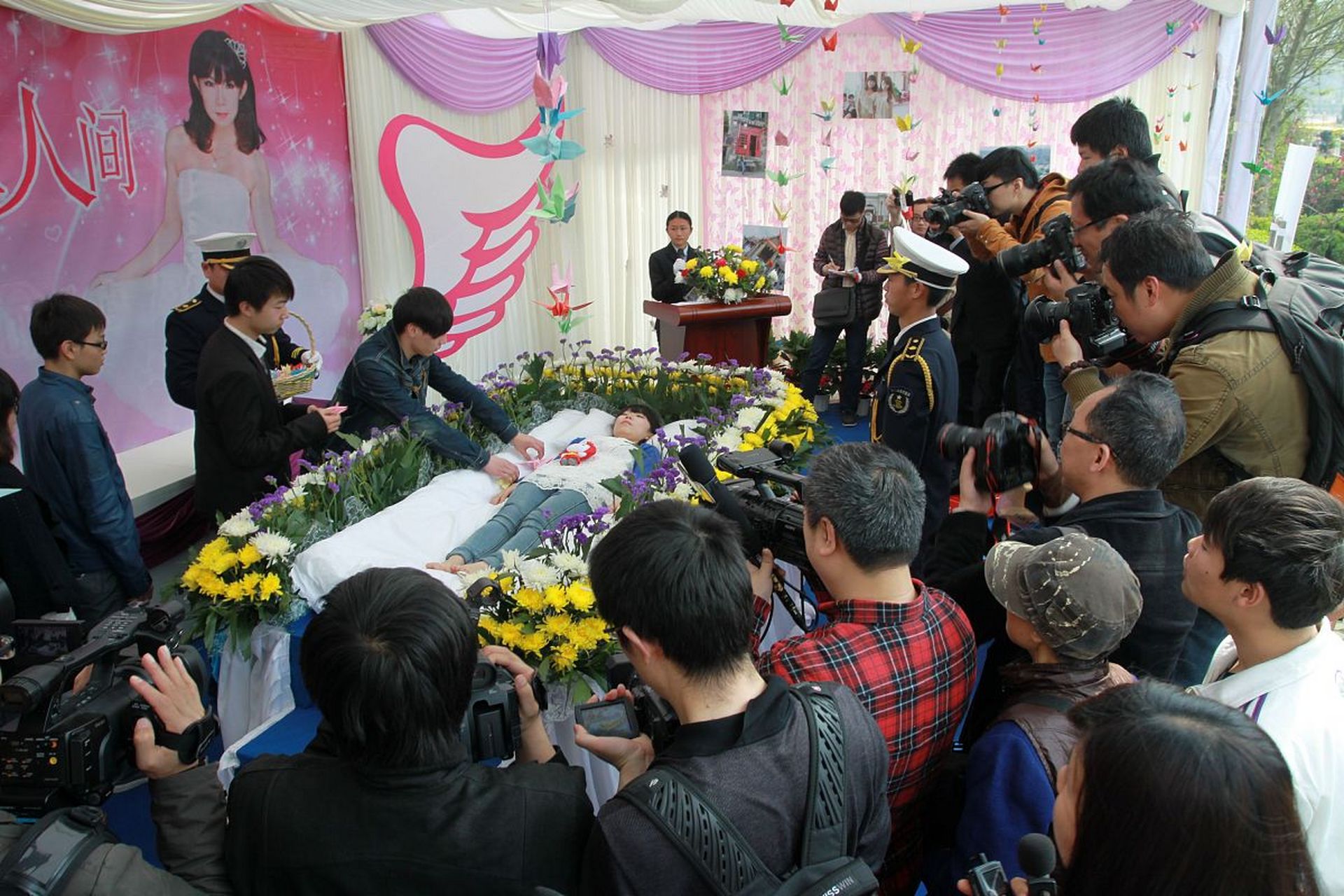 然而,这种看似不符合