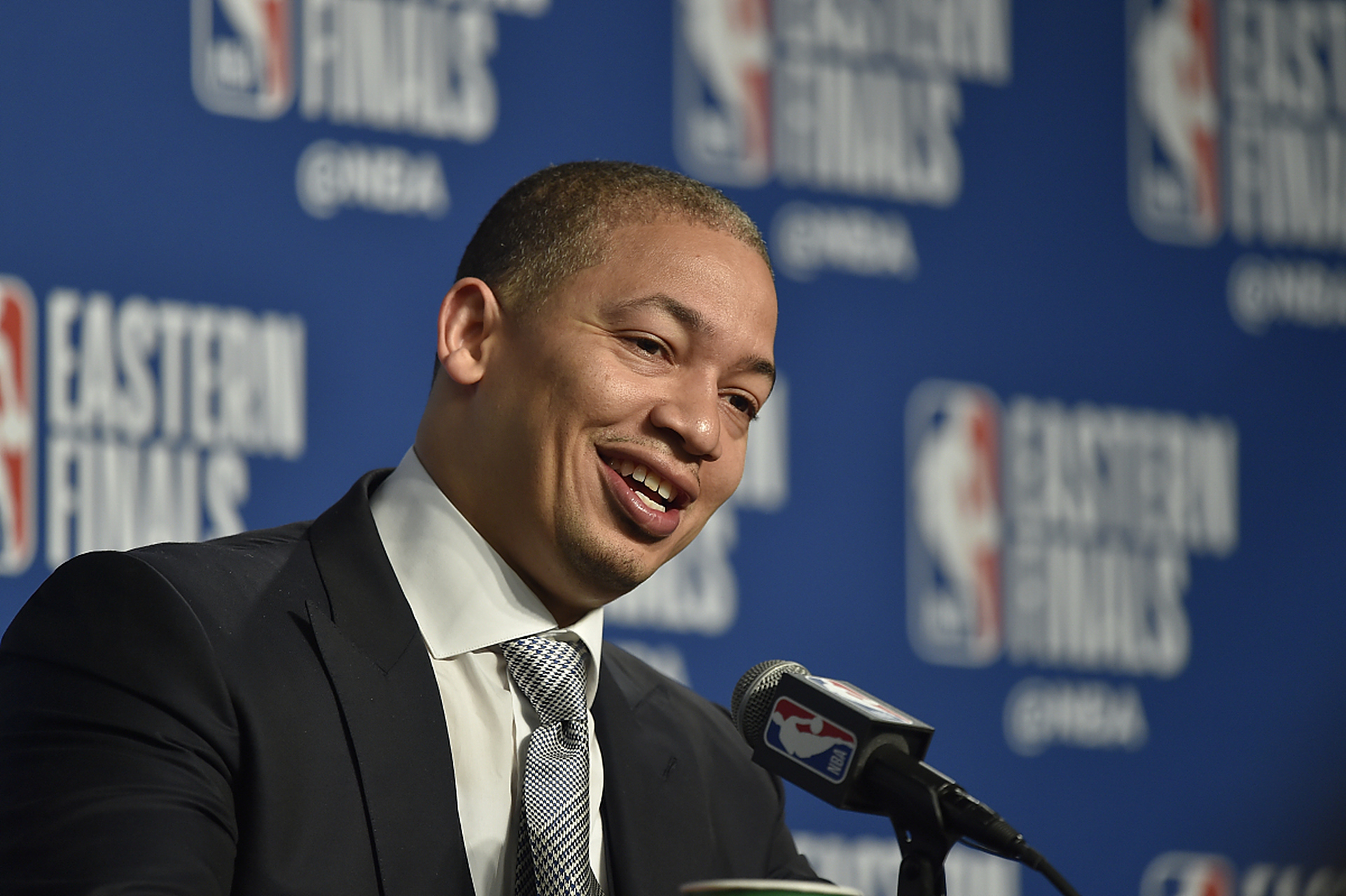 美媒:泰伦·卢非常幸运,在他的整个nba生涯中都被