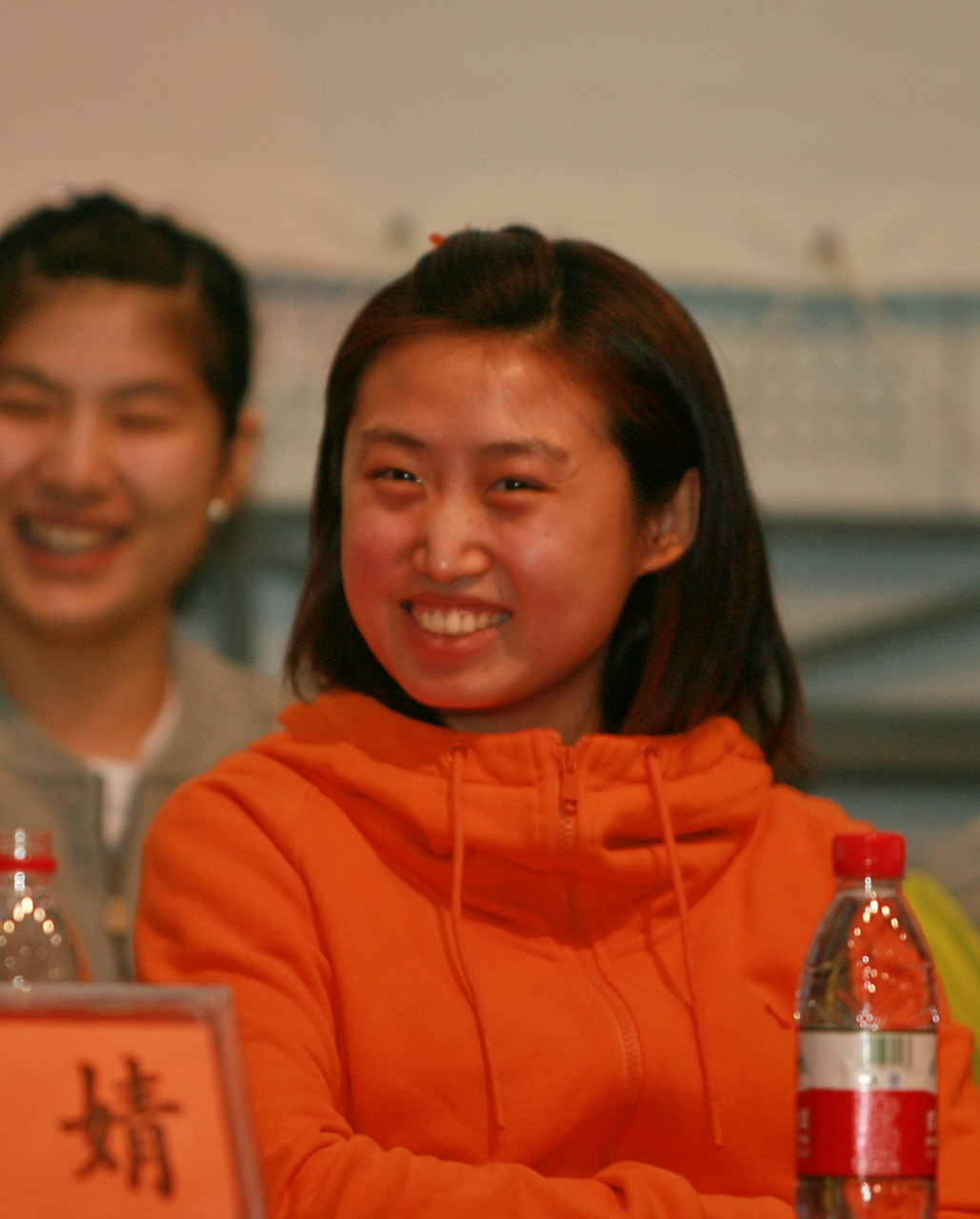 大满贯王楠赠送房子给国乒冠亚军得主,我觉得是她的爱国情怀所致.