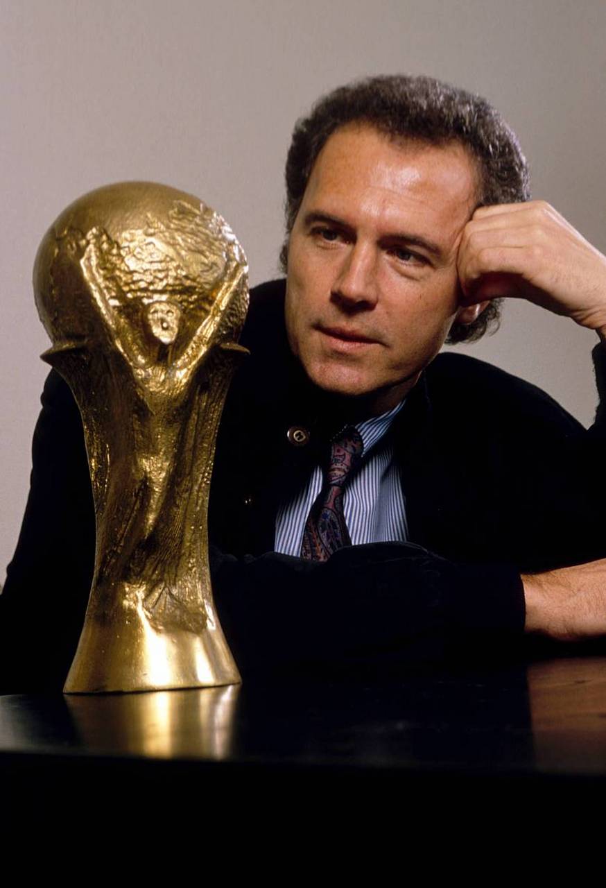 "足球皇帝"贝肯鲍尔去世 德国媒体8日报道,德国足坛名宿,"足球皇帝"