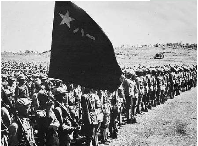 淮海战役胜利后,刘伯承将军一直闷闷不乐,知晓原因后众人沉痛