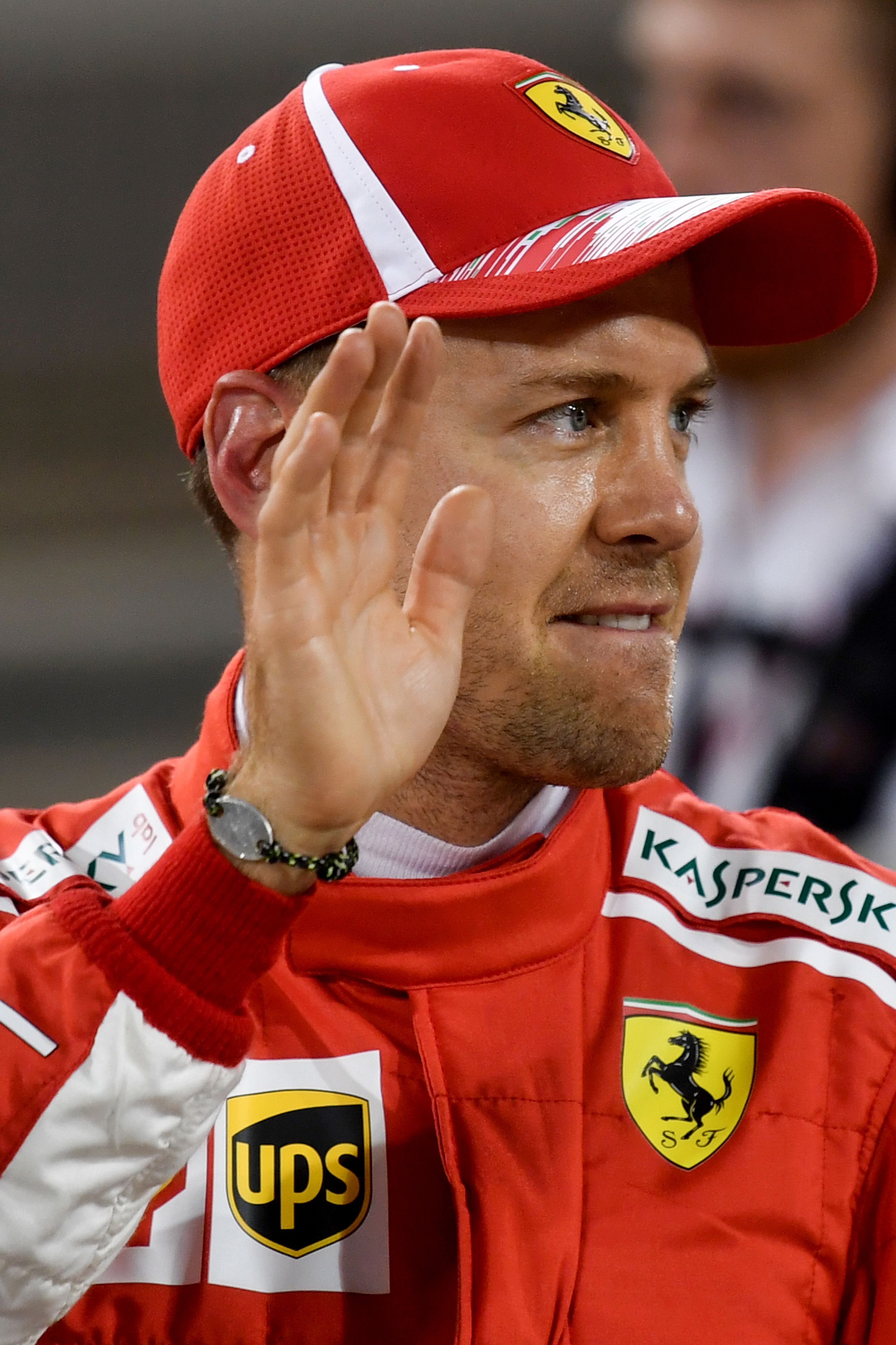 赛车——f1巴林大奖赛:维特尔获得杆位