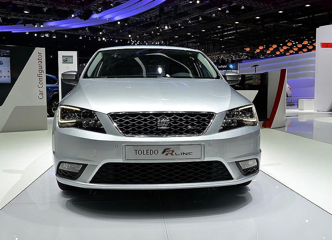 西雅特toledo属于普通的紧凑车型,对于家庭消费者来说尤其适合