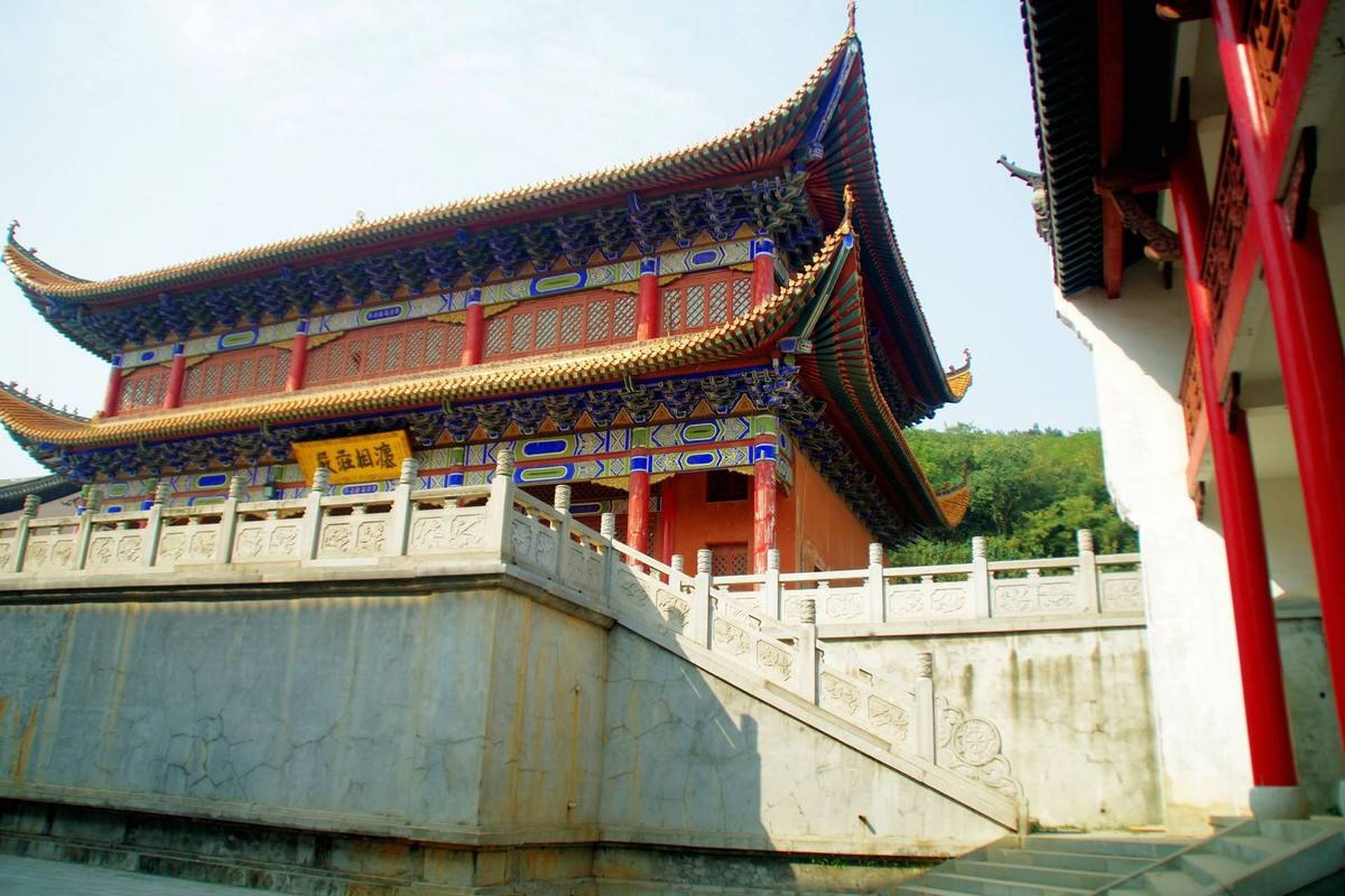 直播武汉·倾城时光#武汉栖隐寺位于汉口江汉区满春街.