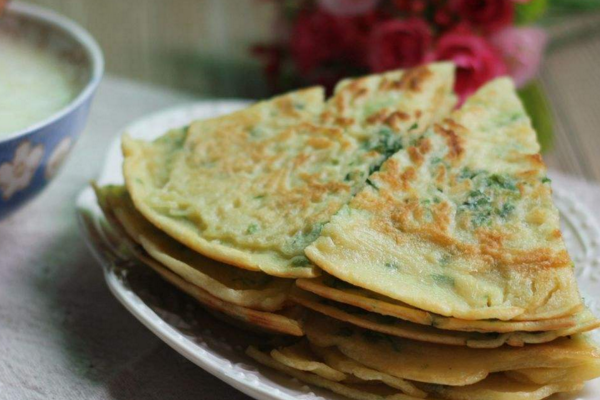 香煎豆芽饼,色香味俱全的川菜点心,餐桌上极少见的佳肴