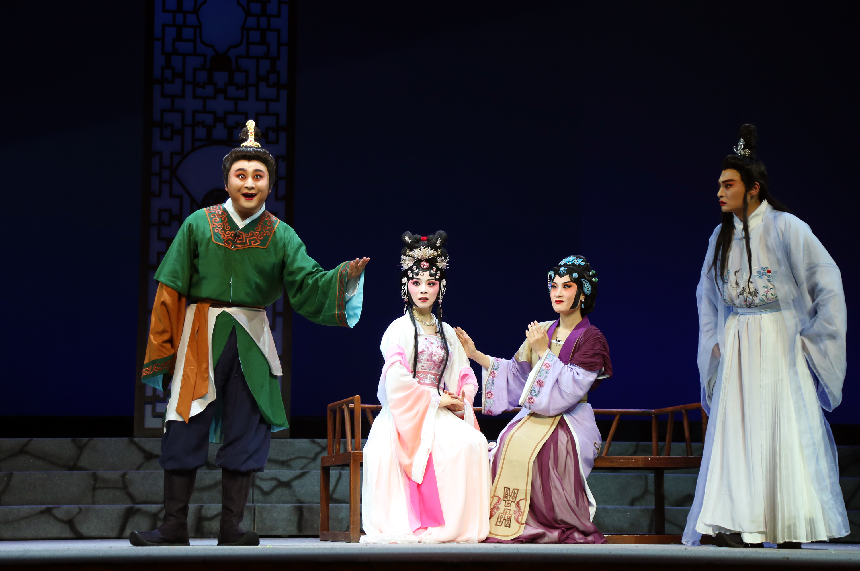 新编聊斋题材五音戏《珊瑚》昨晚精彩首演