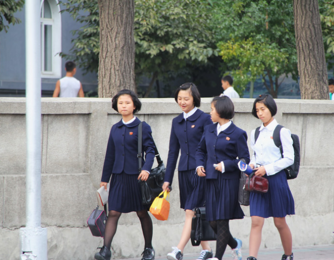 走进朝鲜:朝鲜中小学生一天的生活是什么样的?
