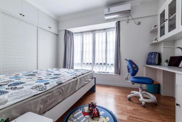 睡觉压床起鸡皮疙瘩(睡觉压床起鸡皮疙瘩是什么病)